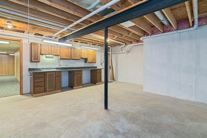 7585 Wood Brook Road Ann Arbor, MI 48103 - Photo 34 of 43 Photo 34