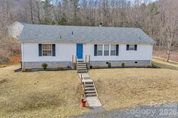 $325,000 | 401 Lynn Gap Road, Spruce Pine, NC 28777