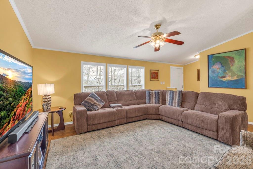 401 Lynn Gap Road Spruce Pine, NC 28777 - Photo 14 of 34