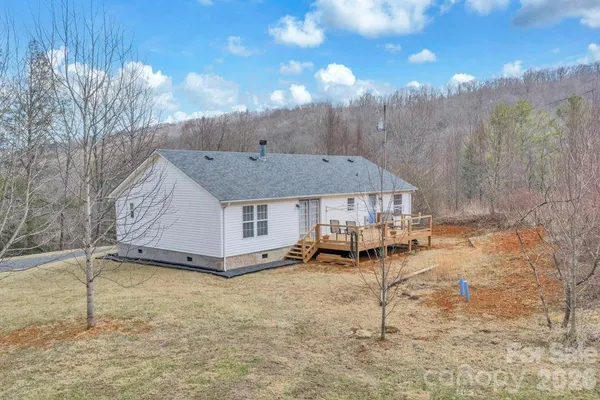 $325,000 | 401 Lynn Gap Road, Spruce Pine, NC 28777