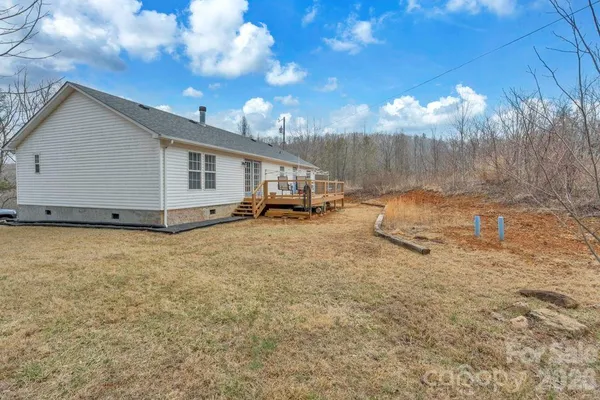 $325,000 | 401 Lynn Gap Road, Spruce Pine, NC 28777