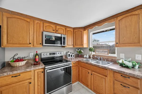 $1,675 | 3742 Elmwood Drive, Holiday, FL 34691