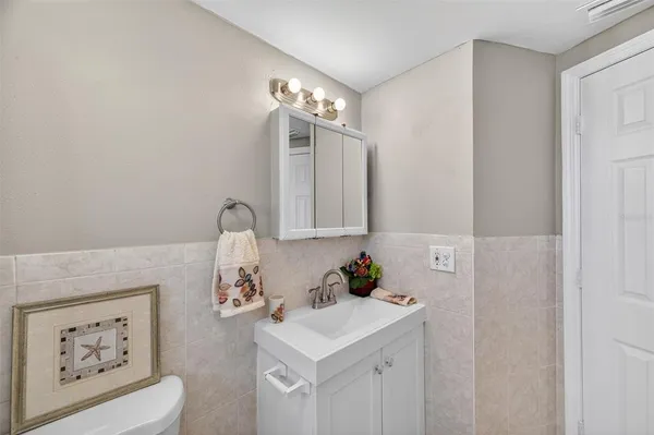 $1,675 | 3742 Elmwood Drive, Holiday, FL 34691