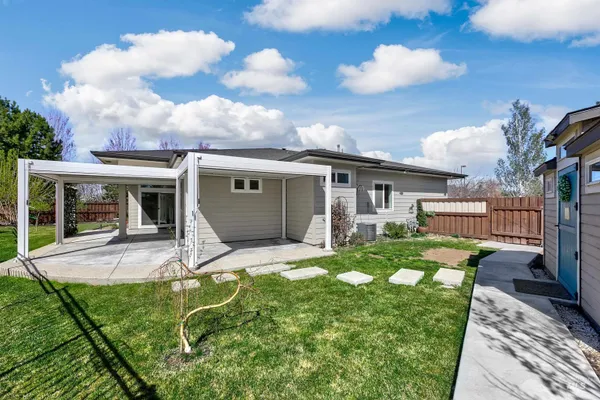 $599,900 | 3961 West Caragana Court, Meridian, ID 83646
