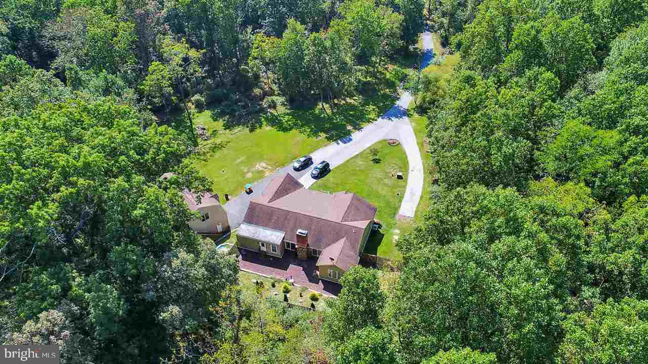 633 Garvine Mill Road Fawn Grove, PA 17321 - Photo 2 of 35 Gallery Image 2