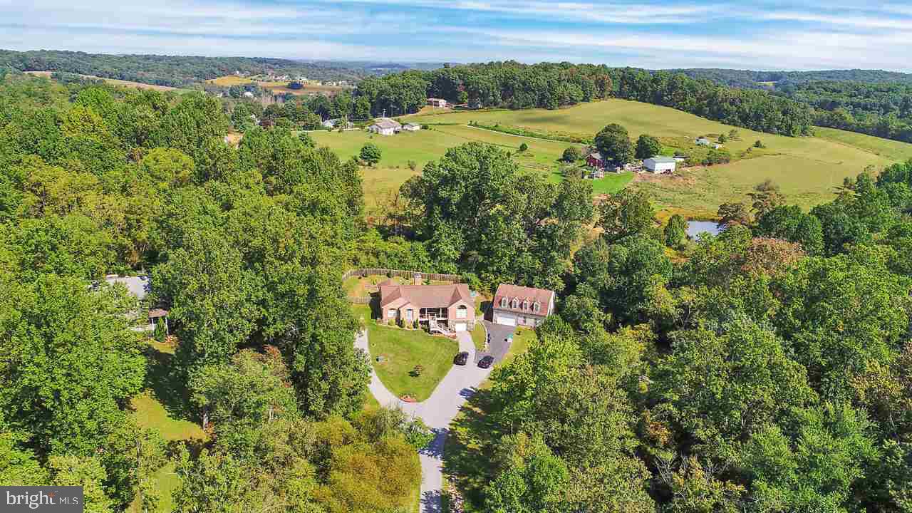 633 Garvine Mill Road Fawn Grove, PA 17321 - Photo 4 of 35 Gallery Image 4