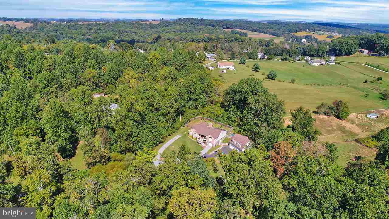633 Garvine Mill Road Fawn Grove, PA 17321 - Photo 6 of 35 Gallery Image 6