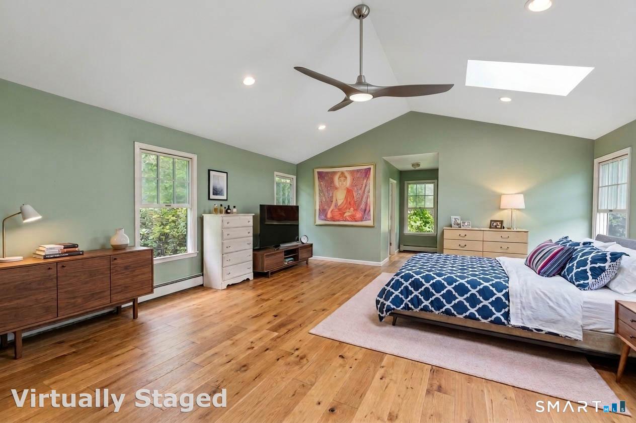 193 Old Colchester Road Waterford, CT 06375 - Photo 14 of 40