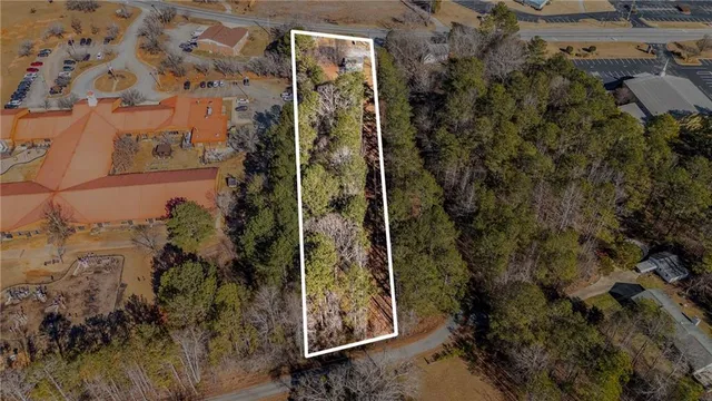 $250,000 | 8251 Highway 166, Douglasville, GA 30135
