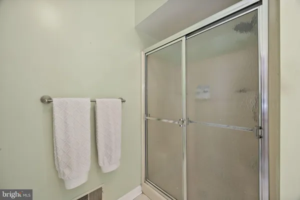 $655,000 | 418 Vanier Drive, Newark, DE 19711