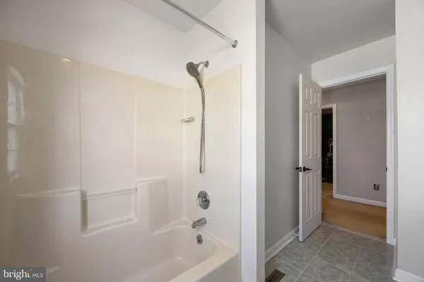 $655,000 | 418 Vanier Drive, Newark, DE 19711