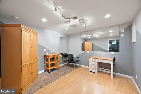 $655,000 | 418 Vanier Drive, Newark, DE 19711