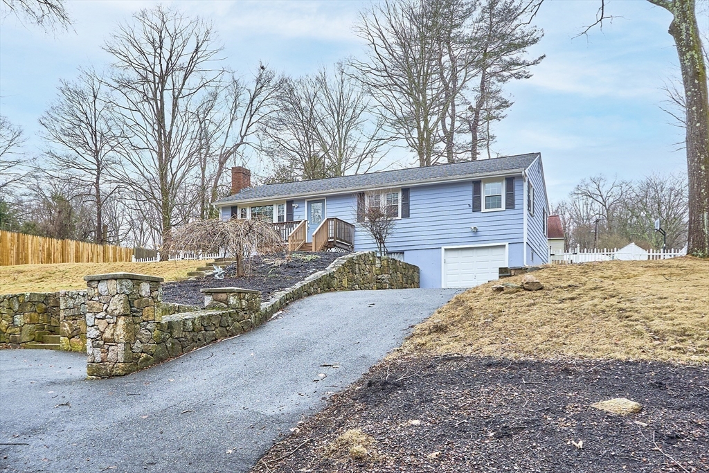 33 Eastview Road Hopkinton, MA 01748 - Photo 4 of 39 Gallery Image 4