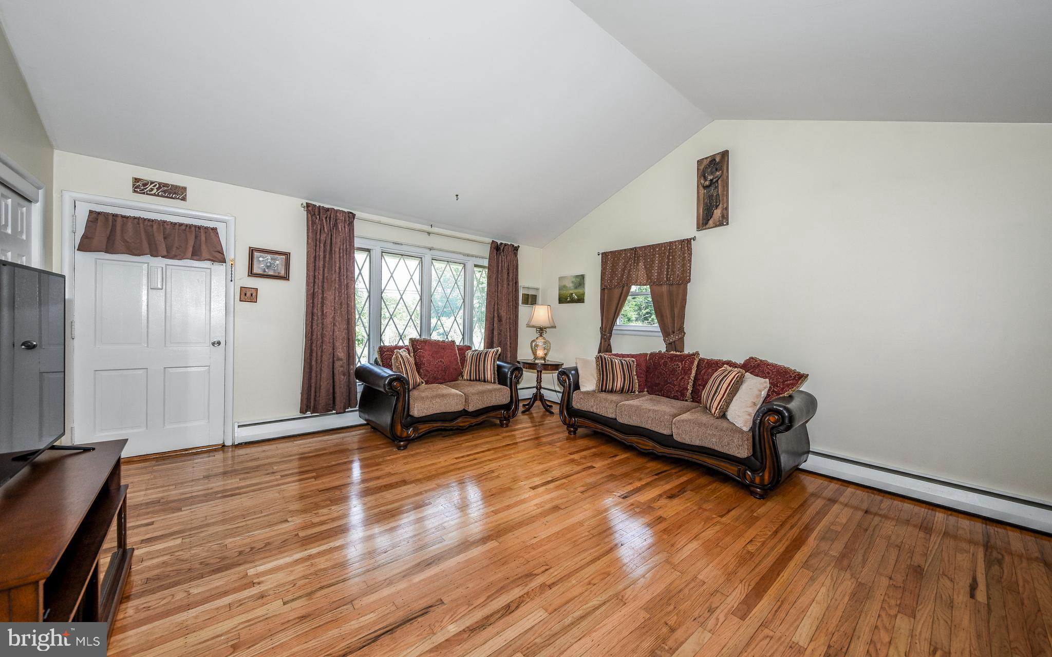 1827 Twining Road Willow Grove, PA 19090 - Photo 12 of 33 Living Room to Front Door