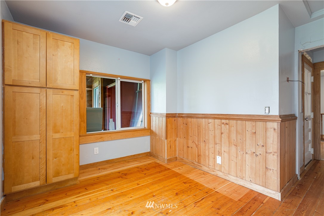 17510 Southeast 121st Place Renton, WA 98059 - Photo 17 of 40 a view of front door