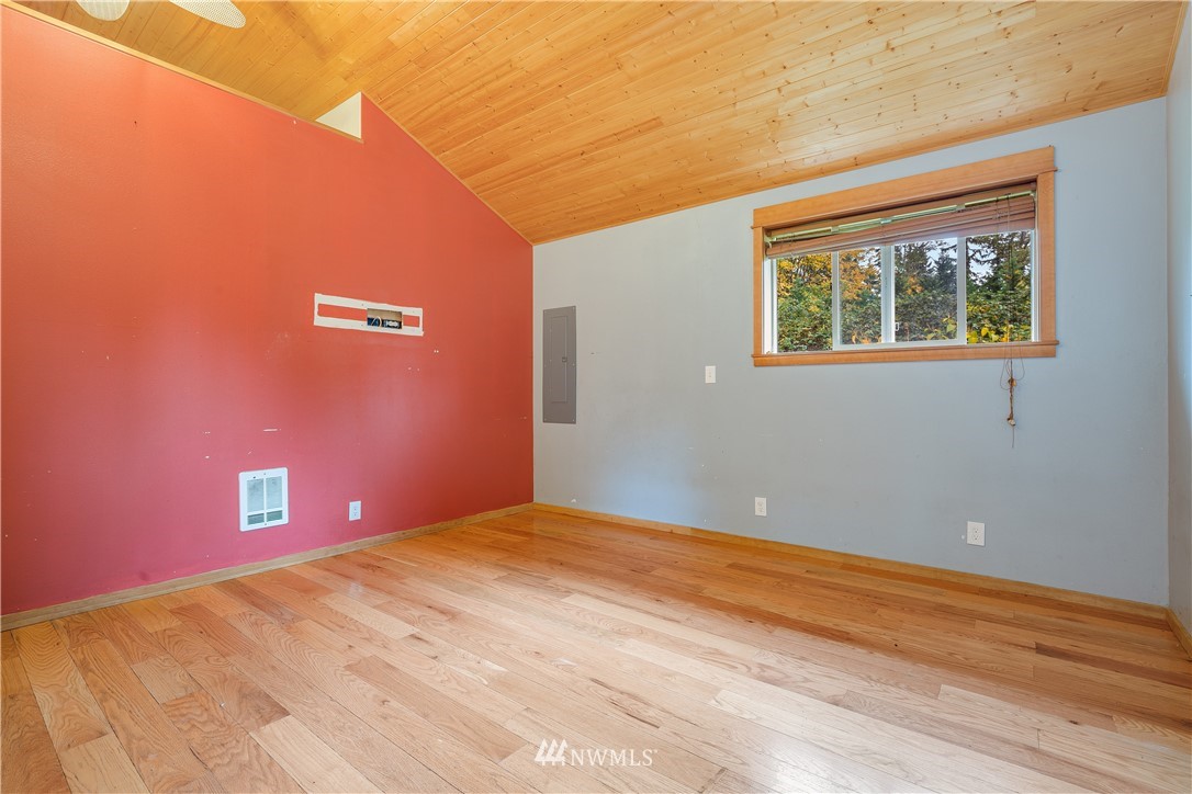 17510 Southeast 121st Place Renton, WA 98059 - Photo 28 of 40 a view of empty room