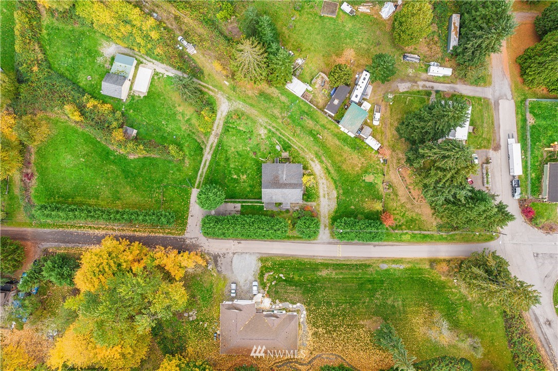 17510 Southeast 121st Place Renton, WA 98059 - Photo 35 of 40 a view of yard with fountain in front of it