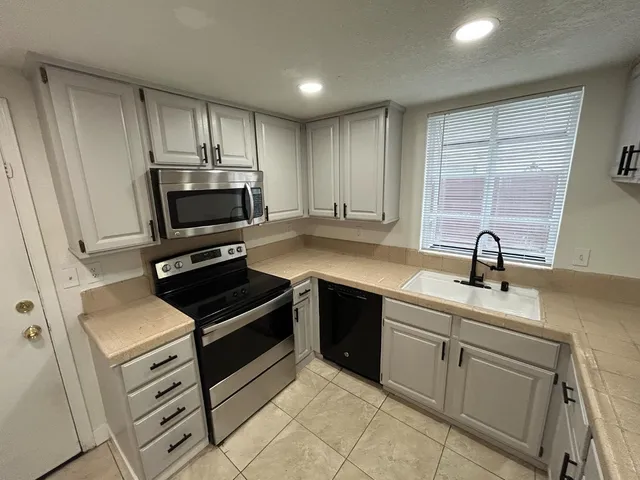 $454,900 | 5930 Welch Avenue, Stockton, CA 95210