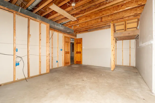 $479,900 | 910 West Deercreek Parkway, Belle Plaine, MN 56011