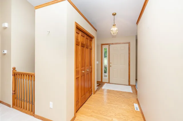 $479,900 | 910 West Deercreek Parkway, Belle Plaine, MN 56011