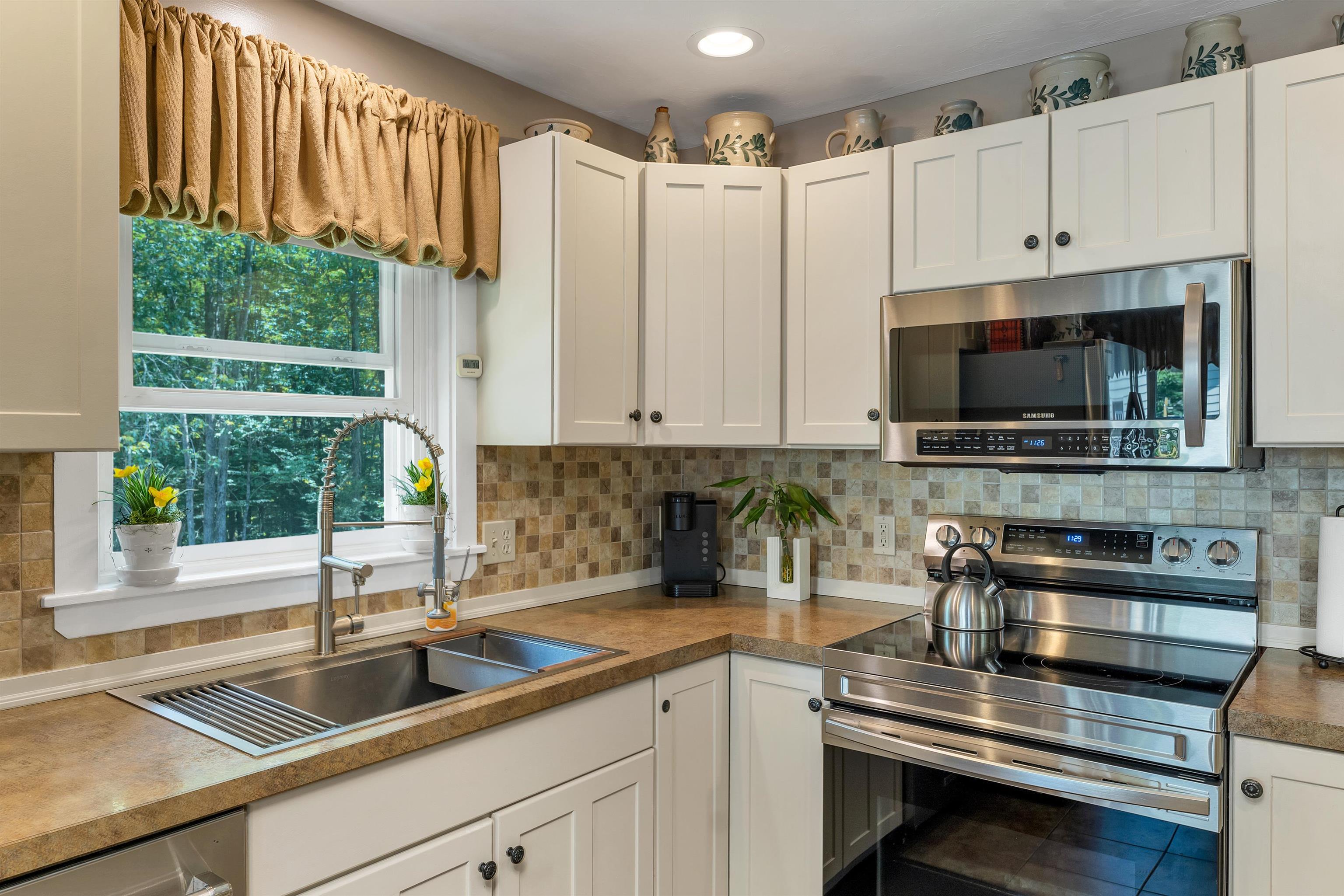 358 Roller Coaster Road Laconia, NH 03246 - Photo 7 of 55