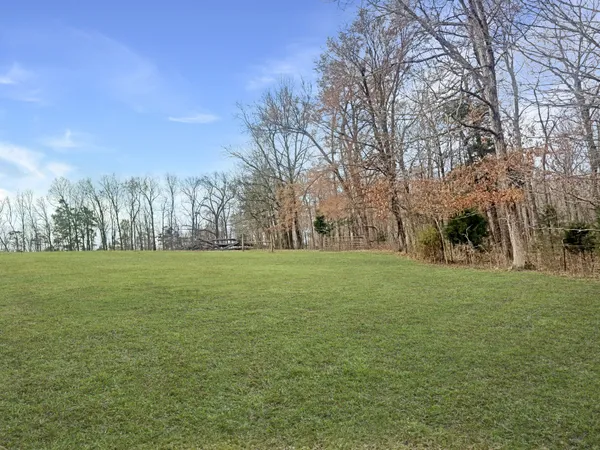 $1,070,000 | 3989 Cadiz Road, Bumpus Mills, TN 37028