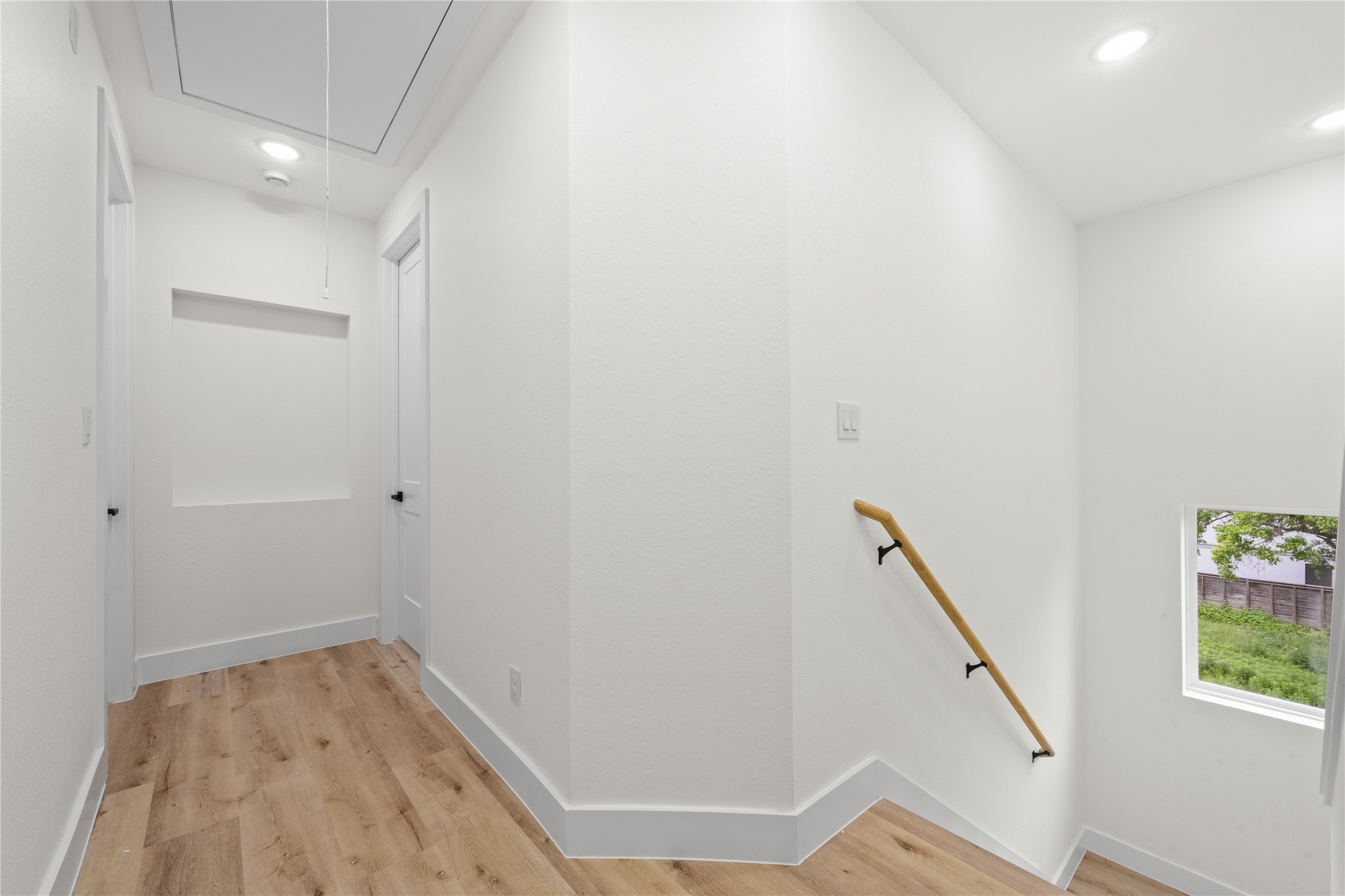 3335 Kilgore Street Houston, TX 77021 - Photo 19 of 27 Hallway on 3rd level