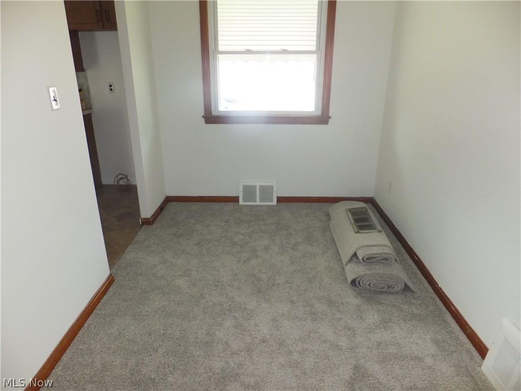 4424 Roadoan Road Brooklyn, OH 44144 - Photo 5 of 27