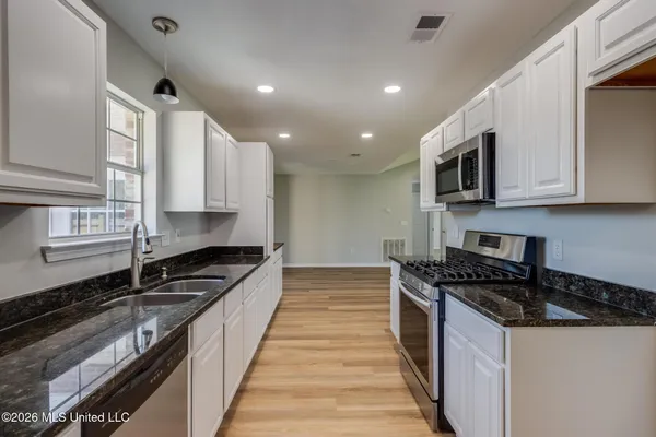 $312,000 | 20075 Pineville Road, Long Beach, MS 39560