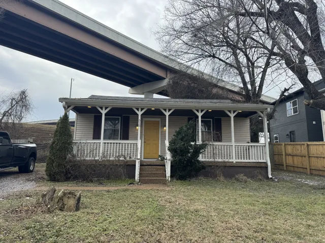 $2,200 | 515 Hemstead Street, Nashville, TN 37209