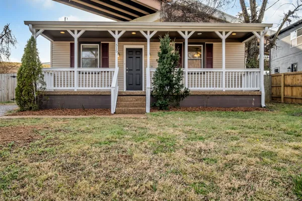 $2,100 | 515 Hemstead Street, Nashville, TN 37209