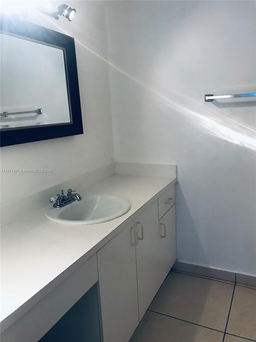 17600 Northwest 68th Avenue, Unit B3006 Hialeah, FL 33015 - Photo 11 of 19