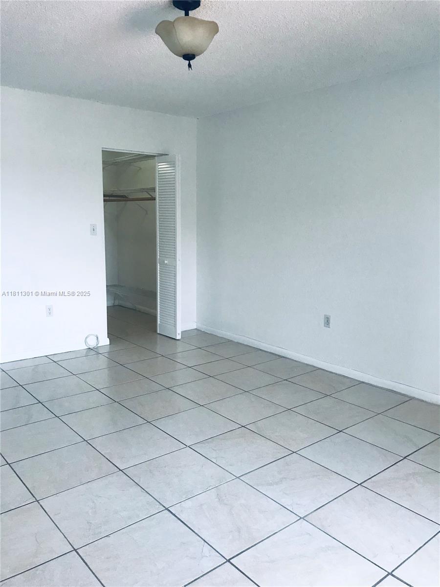 17600 Northwest 68th Avenue, Unit B3006 Hialeah, FL 33015 - Photo 12 of 19