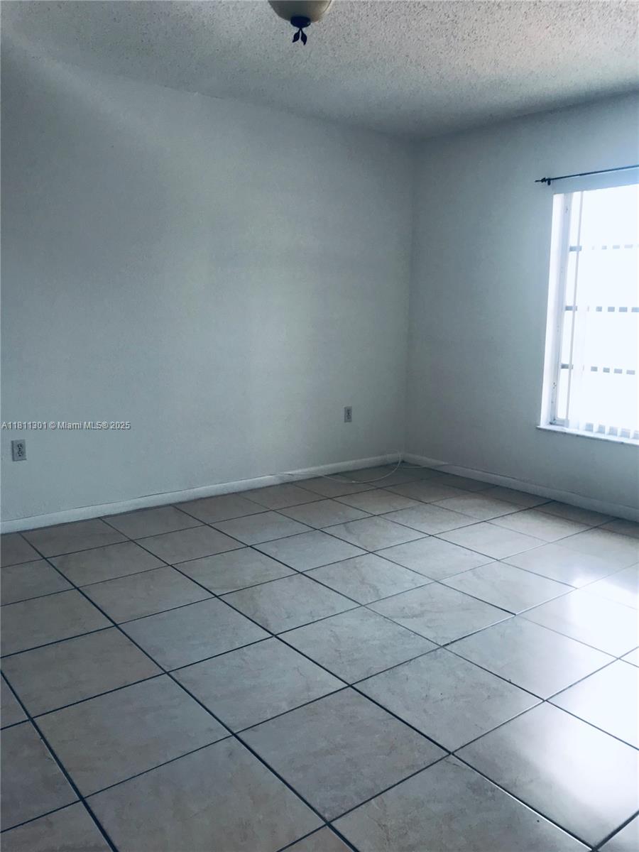 17600 Northwest 68th Avenue, Unit B3006 Hialeah, FL 33015 - Photo 13 of 19