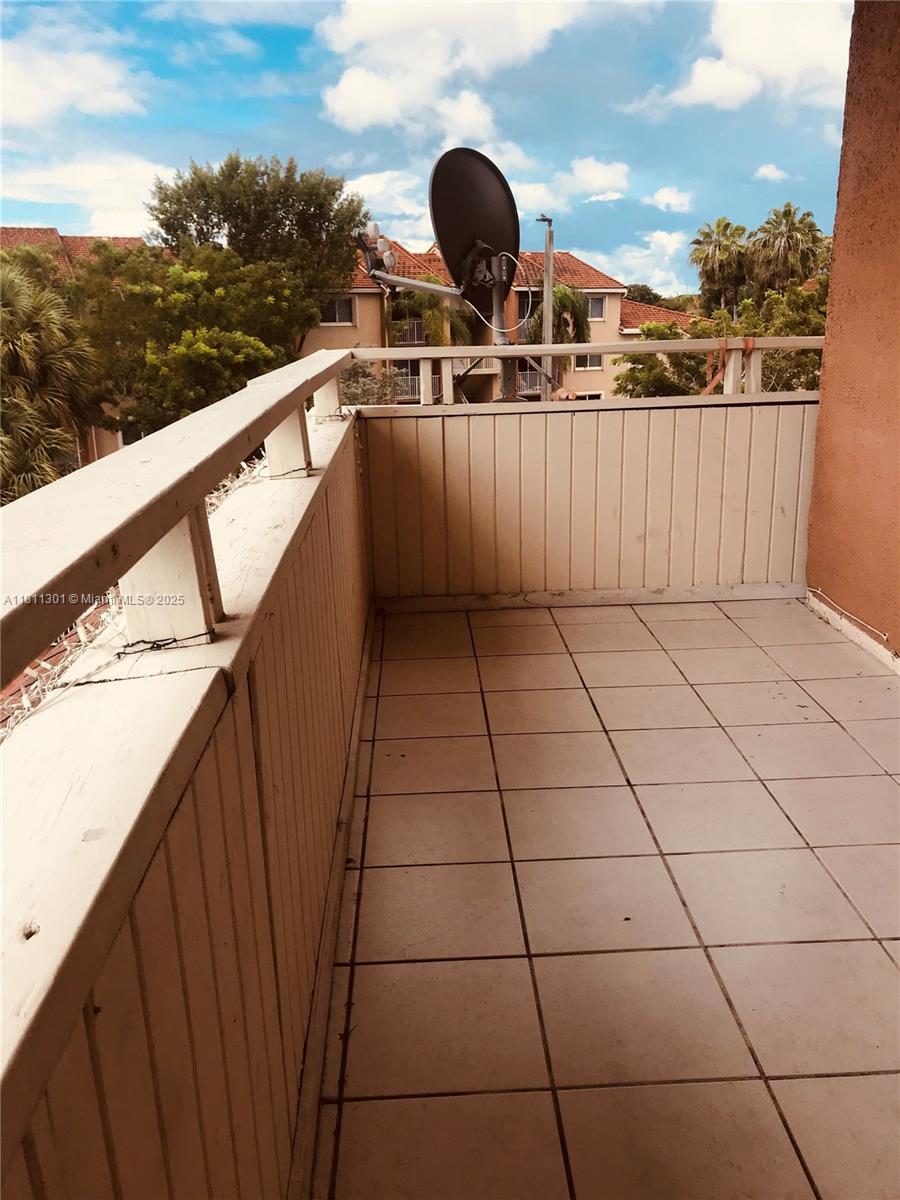 17600 Northwest 68th Avenue, Unit B3006 Hialeah, FL 33015 - Photo 19 of 19