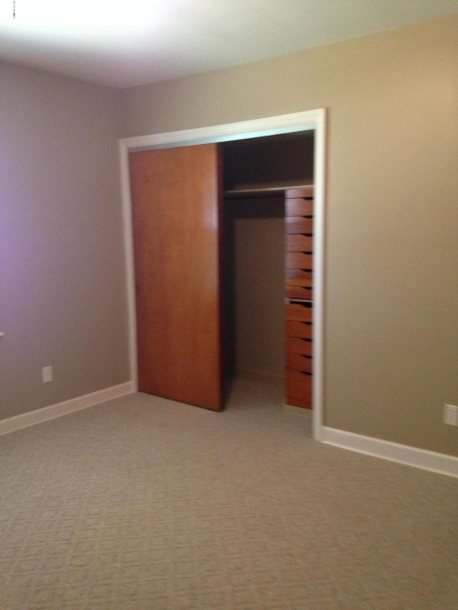 375 Montezuma Road Benton Harbor, MI 49022 - Photo 21 of 33 IMG_2339