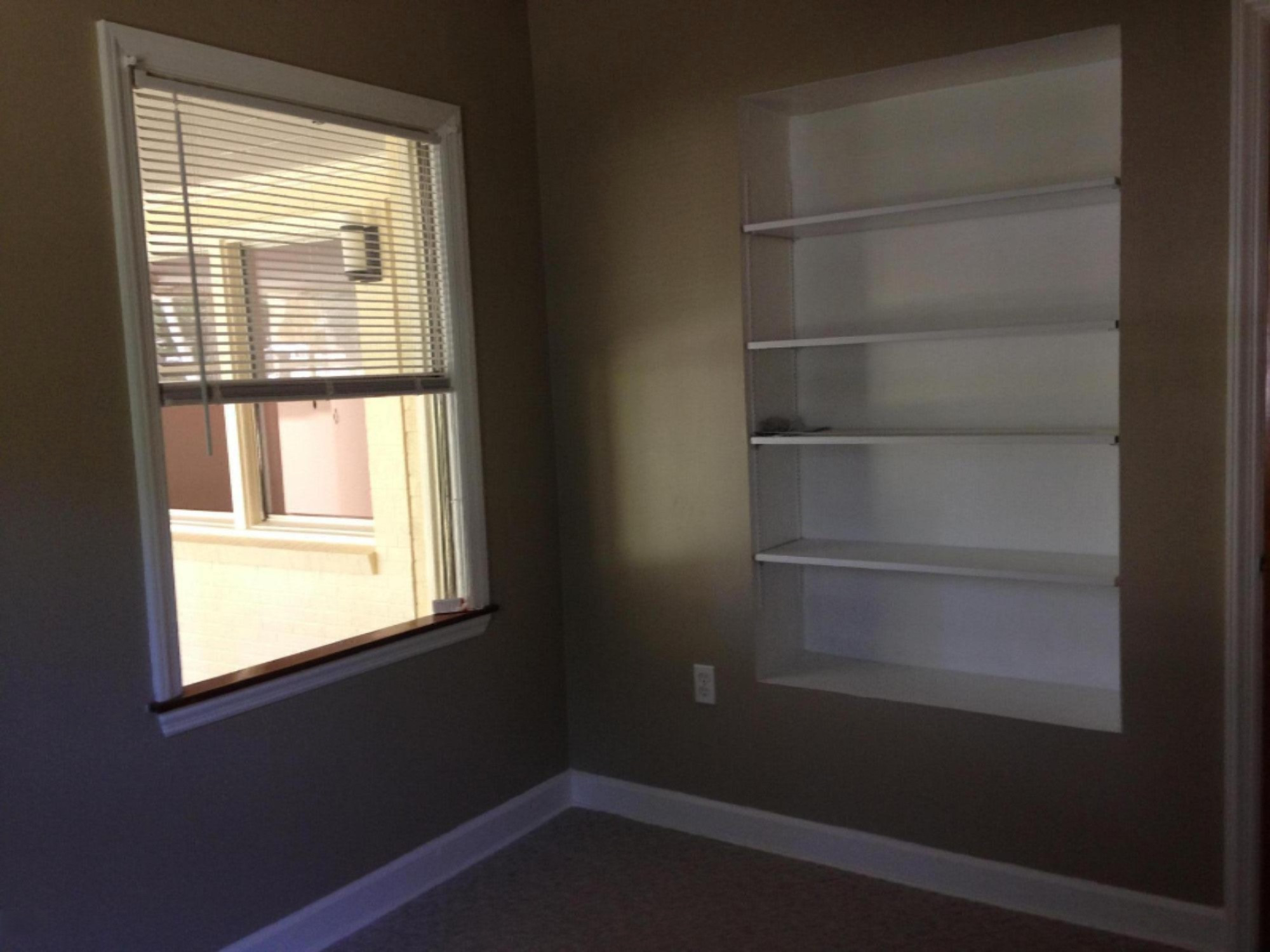 375 Montezuma Road Benton Harbor, MI 49022 - Photo 25 of 33 IMG_2344
