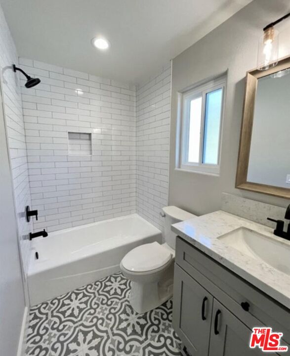 28040 Concord Avenue Castaic, CA 91384 - Photo 22 of 28