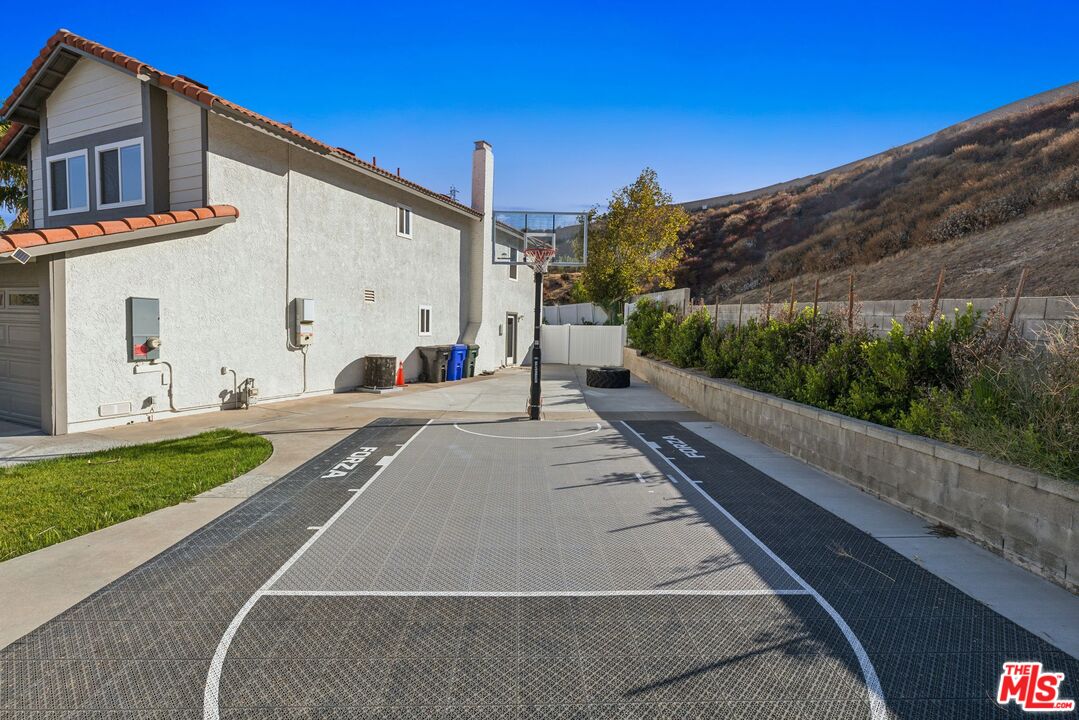 28040 Concord Avenue Castaic, CA 91384 - Photo 23 of 28