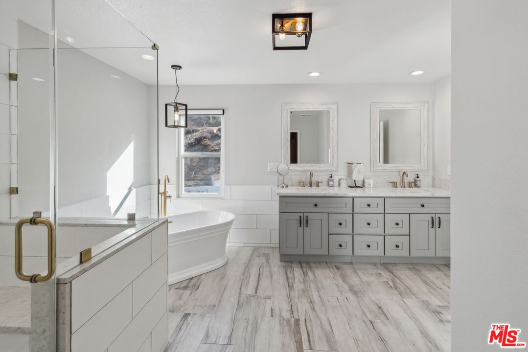 28040 Concord Avenue Castaic, CA 91384 - Photo 10 of 28