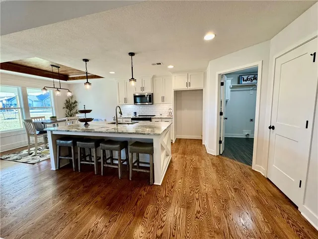 $489,950 | 15600 Sheridan Court, Basehor, KS 66007