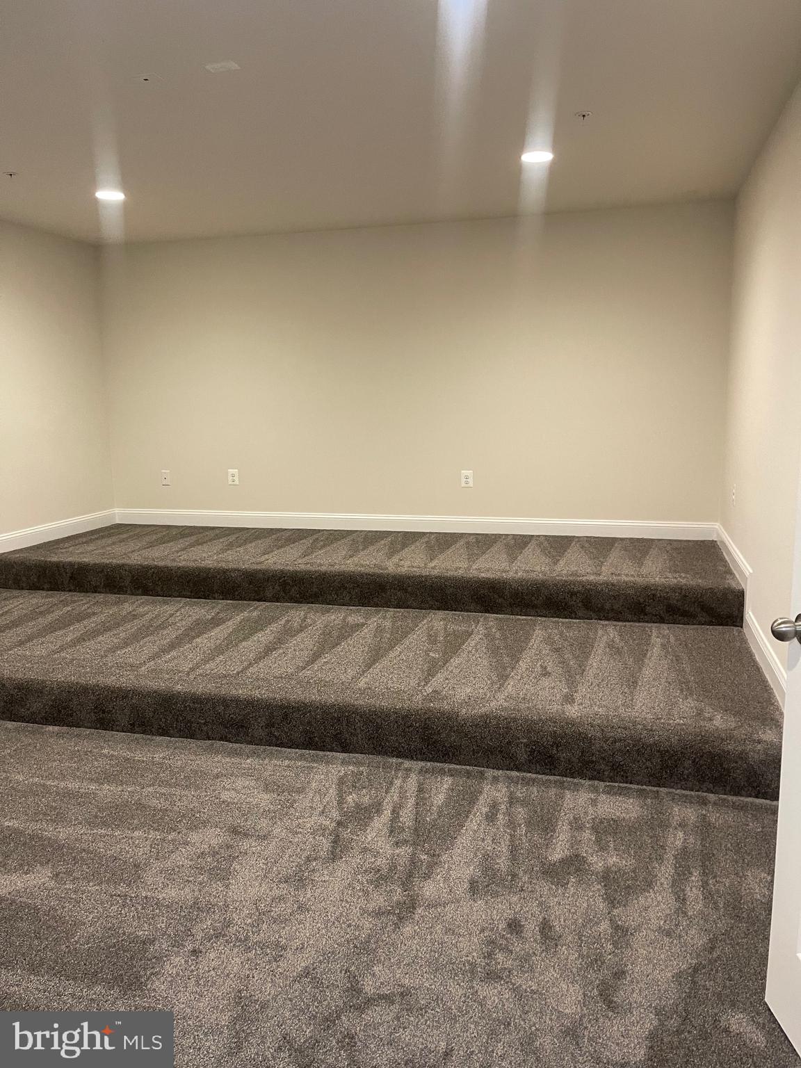 4004 Diamondhead Avenue Bowie, MD 20721 - Photo 17 of 50 Oversize theater room❤️