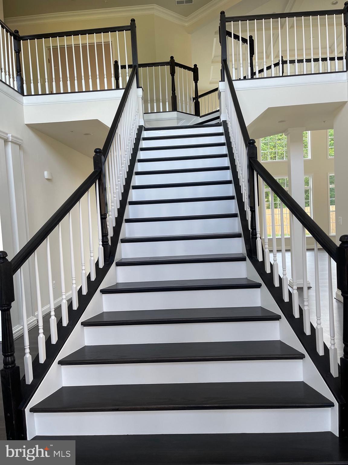 4004 Diamondhead Avenue Bowie, MD 20721 - Photo 3 of 50