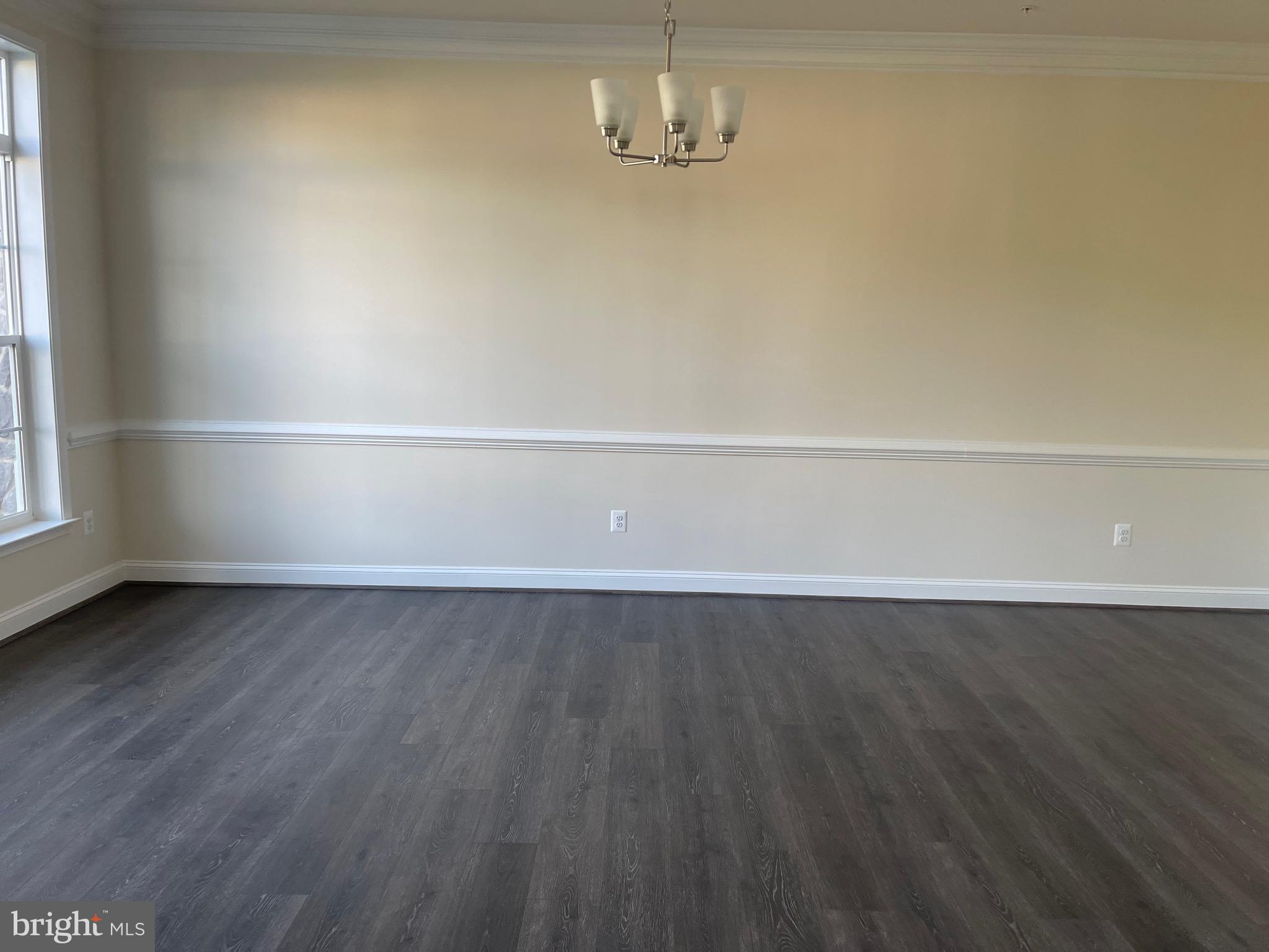 4004 Diamondhead Avenue Bowie, MD 20721 - Photo 43 of 50 Huge dining area❤️