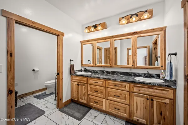 $757,500 | 86 Nuthatch Lane, Moyie Springs, ID 83845