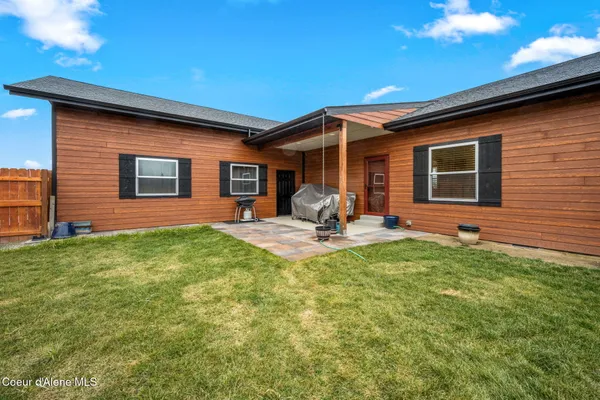 $757,500 | 86 Nuthatch Lane, Moyie Springs, ID 83845