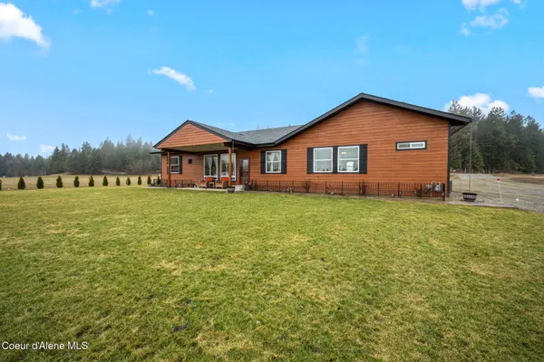 $757,500 | 86 Nuthatch Lane, Moyie Springs, ID 83845