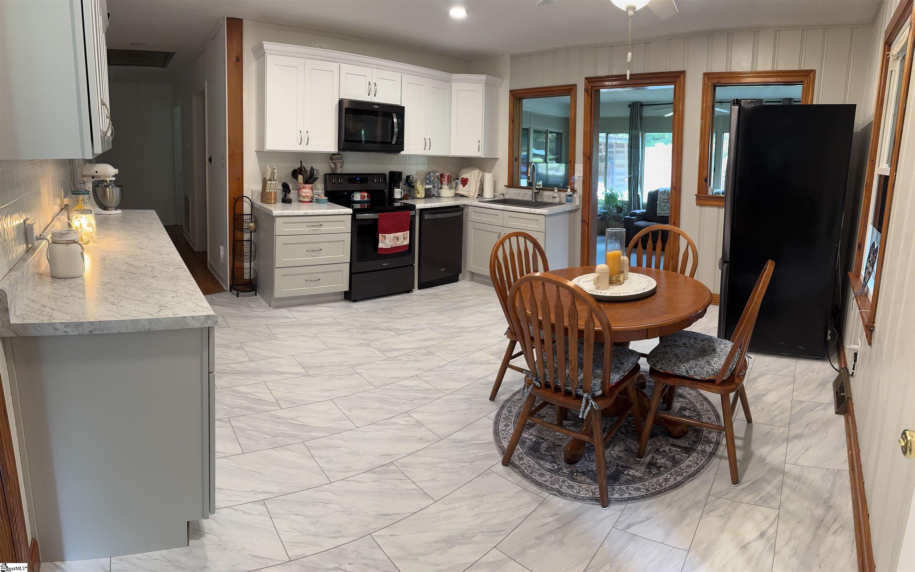 228 Styles Road Taylors, SC 29687 - Photo 6 of 35 Gallery Image 6