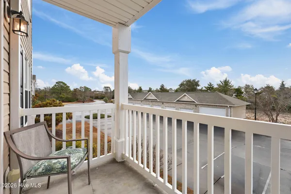 $207,000 | 618 Condo Club Drive, Unit 210, Wilmington, NC 28412
