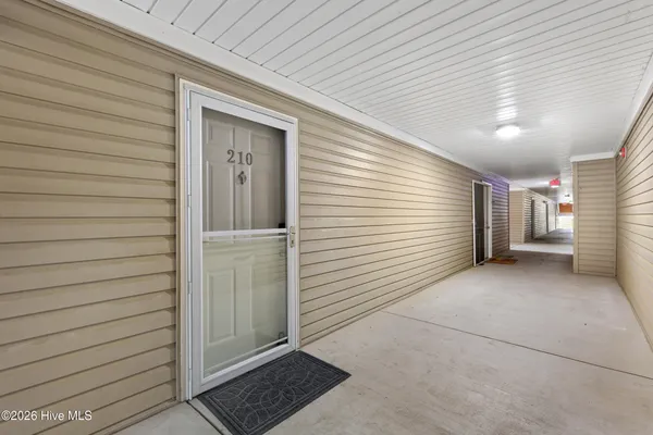 $207,000 | 618 Condo Club Drive, Unit 210, Wilmington, NC 28412